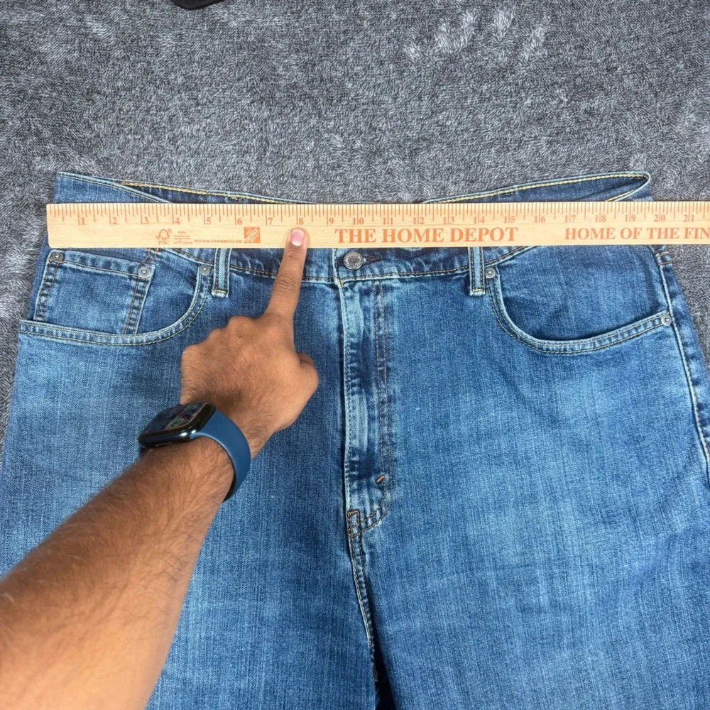 Levis 569 Loose Straight Denim Shorts Mens 40 Blue Medium Wash Stretch Casual